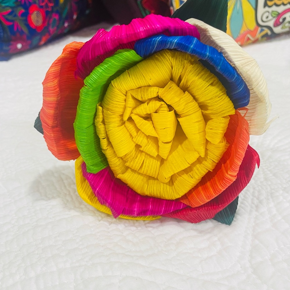 Mexican Corn Husk Flowers. $10.00 - Picture 7 of 12